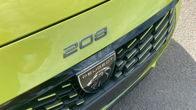 Peugeot 208 1.2 100 Turbo GT 5dr Petrol Hatchback - Image 21